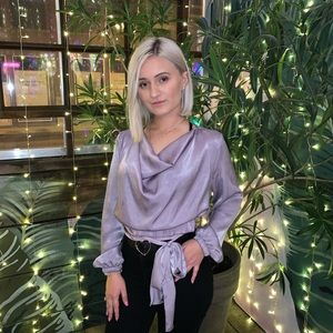 Lilac blouse from Zara. Size small. Great condition.